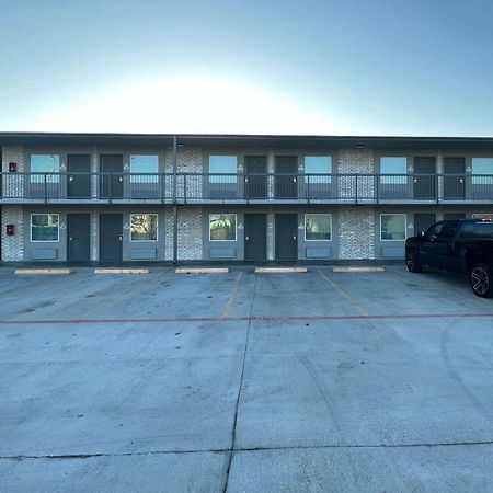 Super 8 By Wyndham Sulphur South Exterior photo